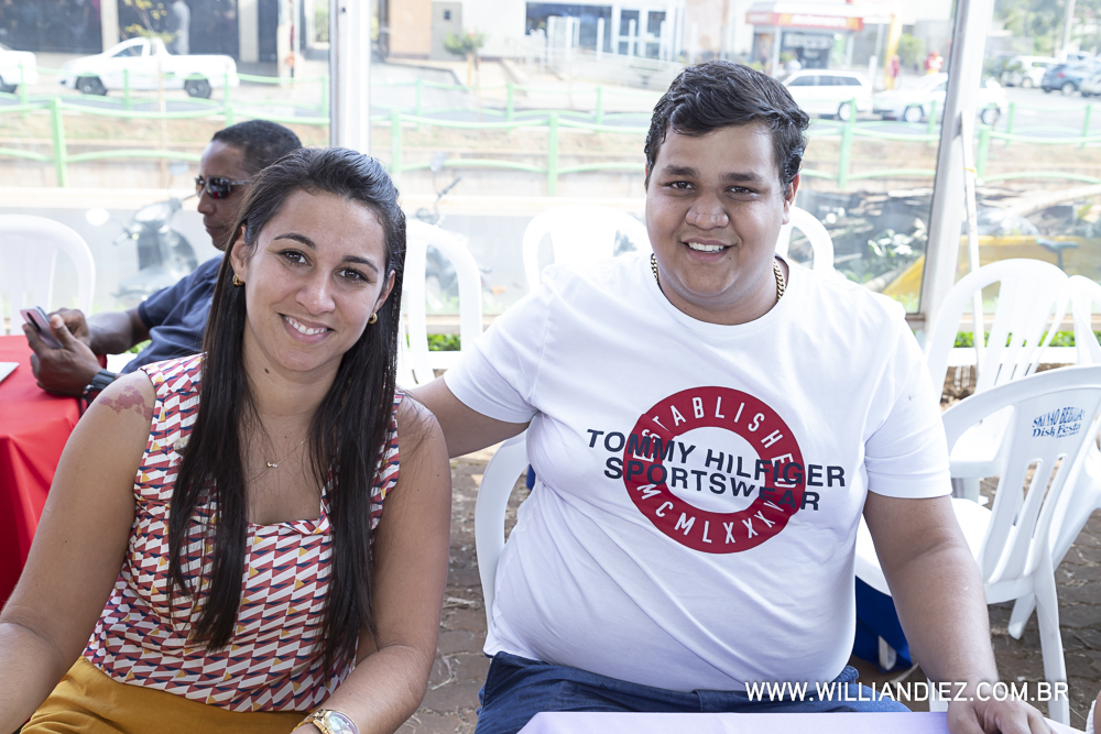 Porco-no-rolete-fiat-padova-sertaozinho