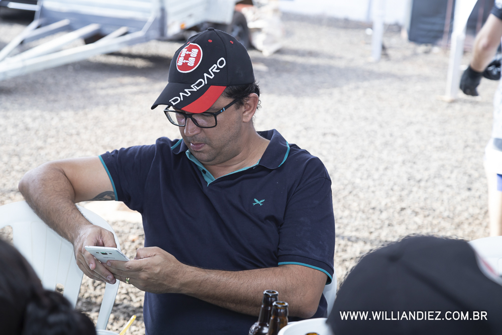 Porco-no-rolete-fiat-padova-sertaozinho