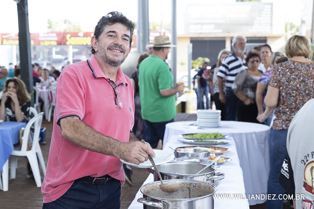Porco-no-rolete-fiat-padova-sertaozinho