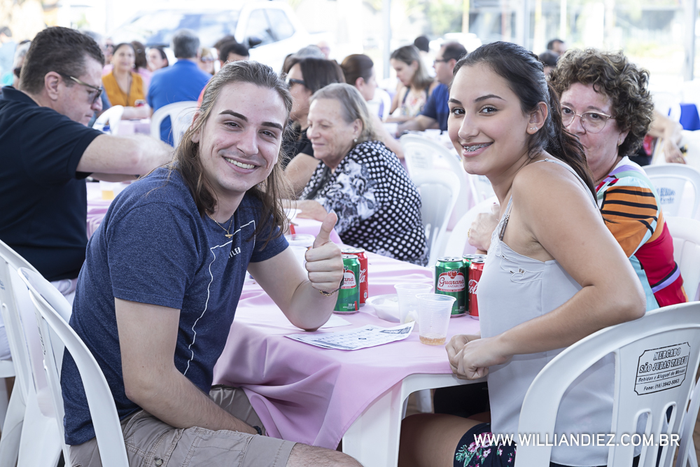 Porco-no-rolete-fiat-padova-sertaozinho