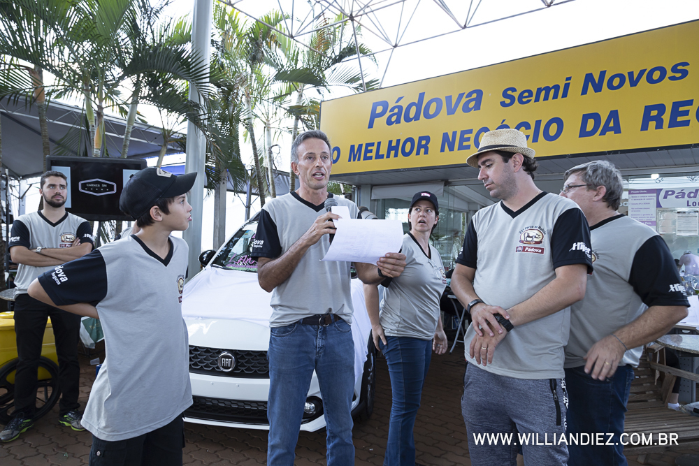 Porco-no-rolete-fiat-padova-sertaozinho