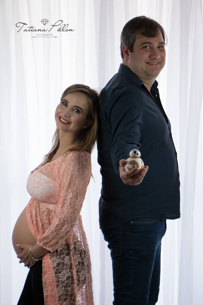 Mamãe, papai, nanda e bb8! Papai é fã do Star Wars e não podia faltar esse lindo robozinho no Ensaio Gesntante da Pri!