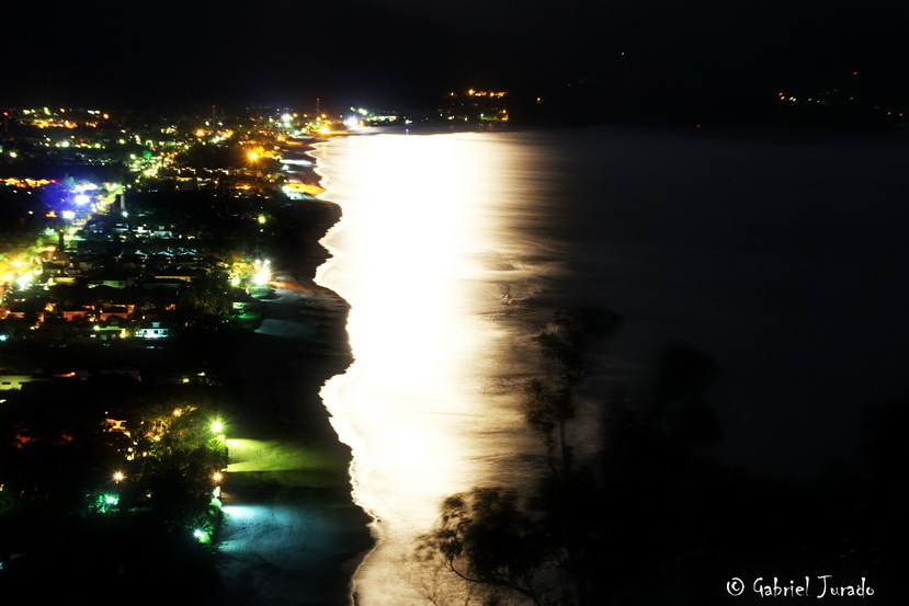 Maresias - Full Moon
