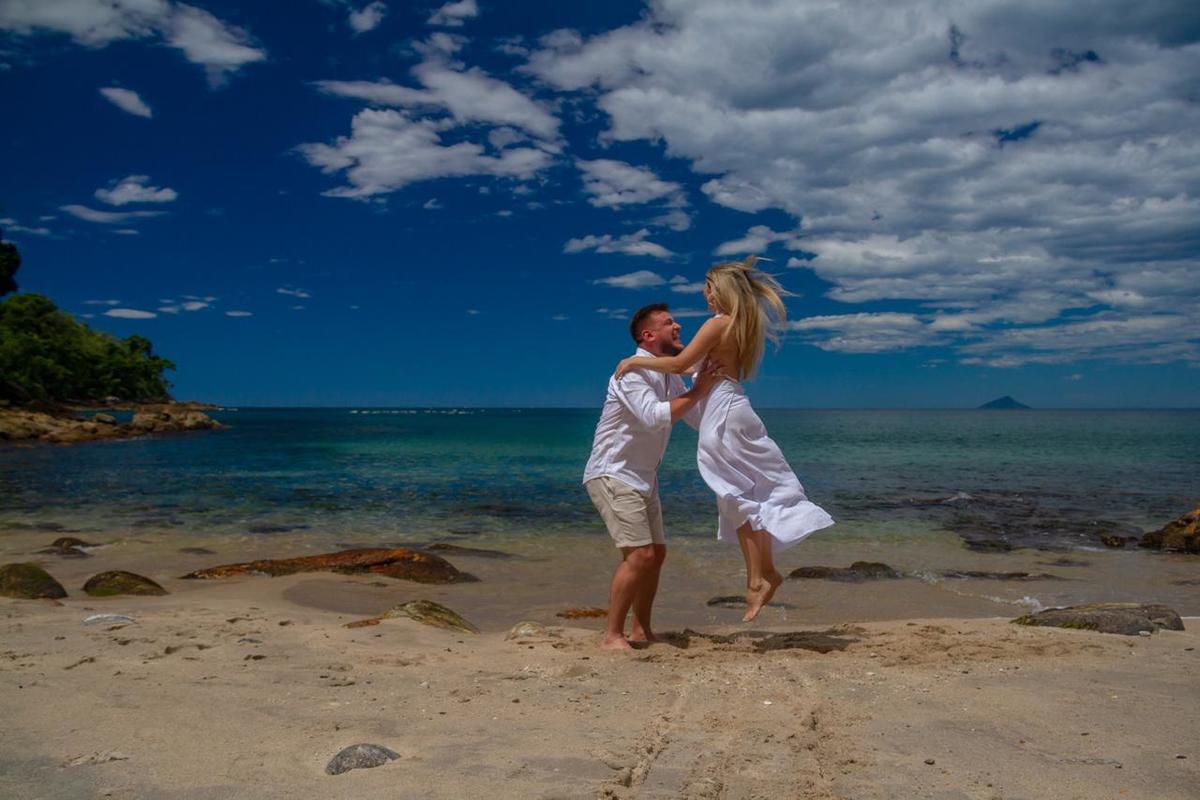 Um pedido de casamento e um lugar de tirar o folego
Maresias - 

