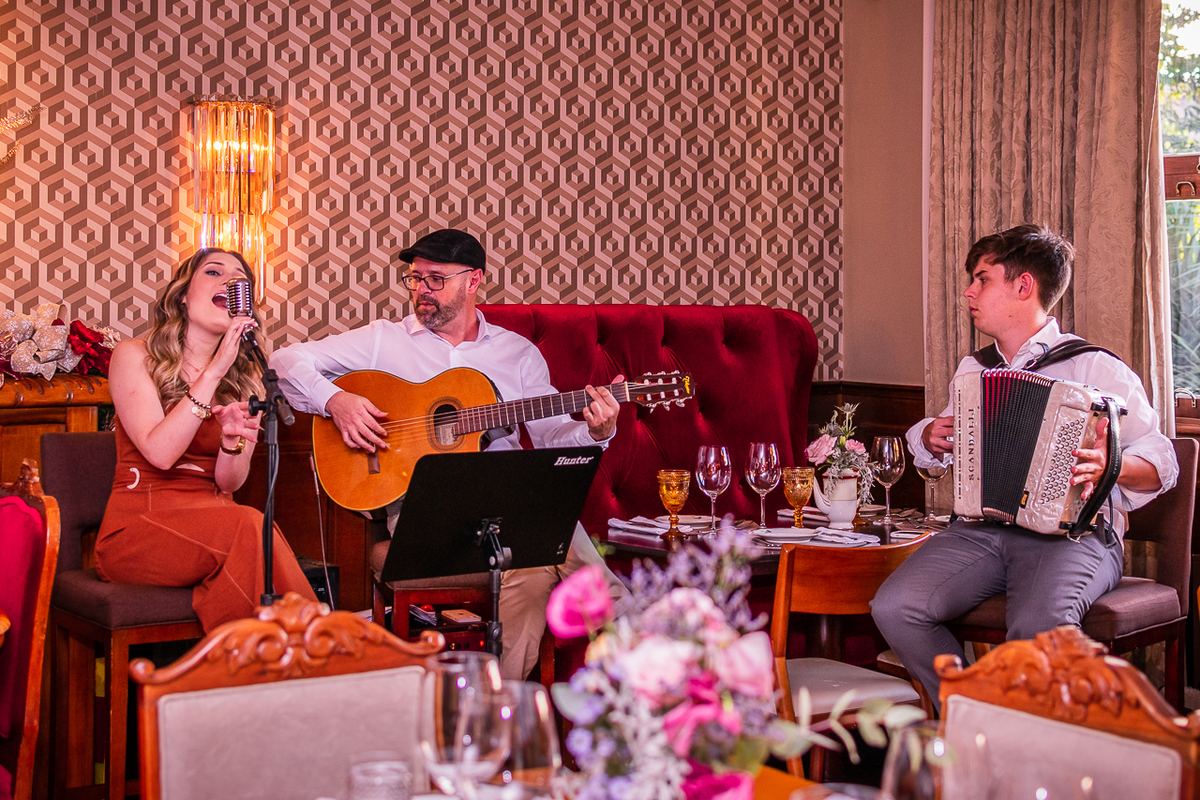 Daniela Duarte Cantora