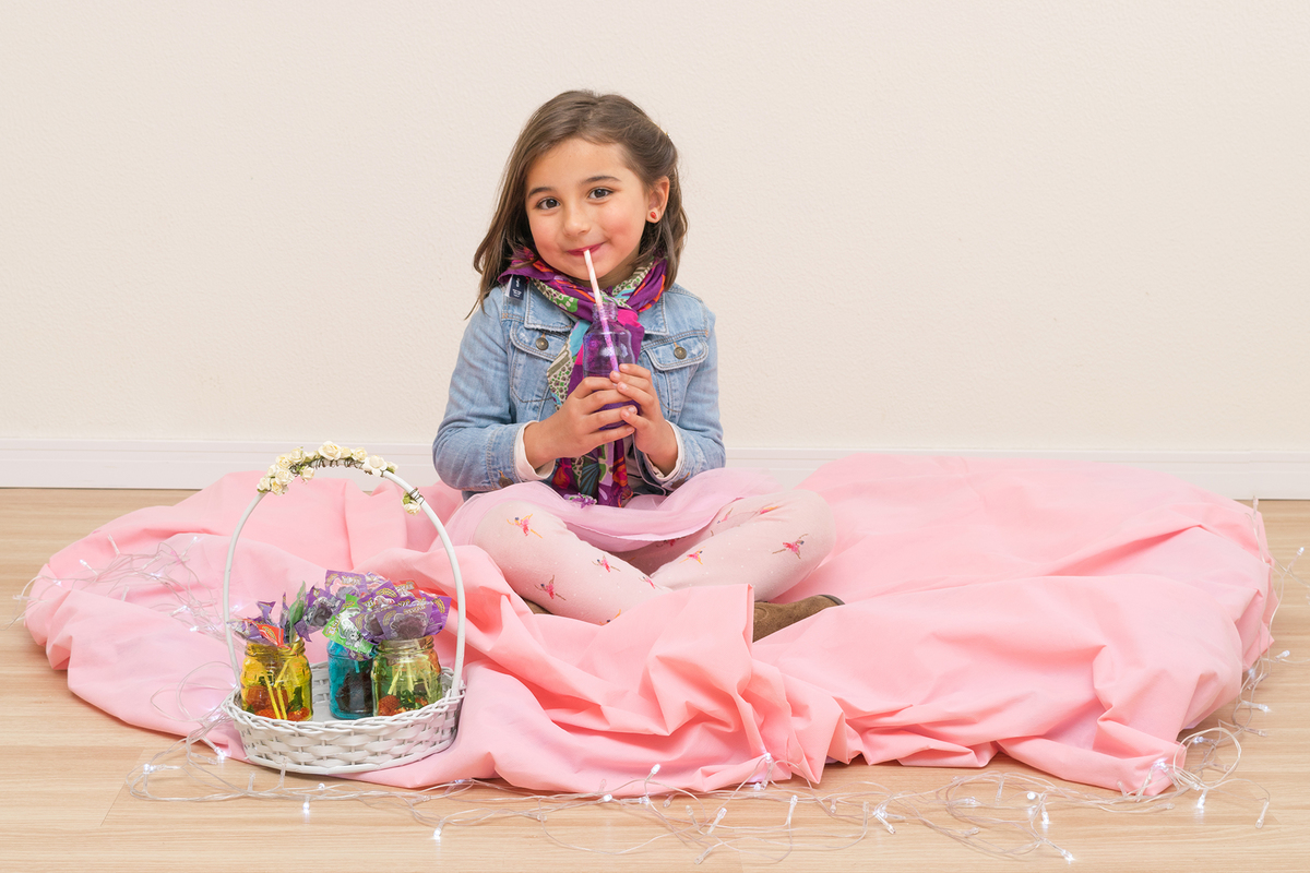 Dia das Crianças - Brincadeira de Criança - Piscina de Bolinha
