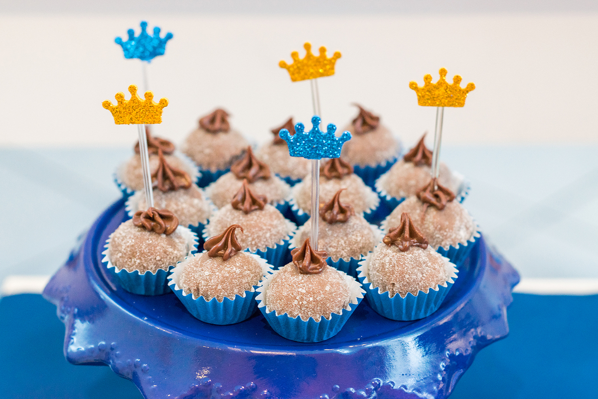 Aniversário - Heitor - 01 ano - Birthday - Menino - Guri - Boy - Happy Birthday - Família - Fotografia Documental - Príncipe - Prince - Festa - Decoração - Docinho