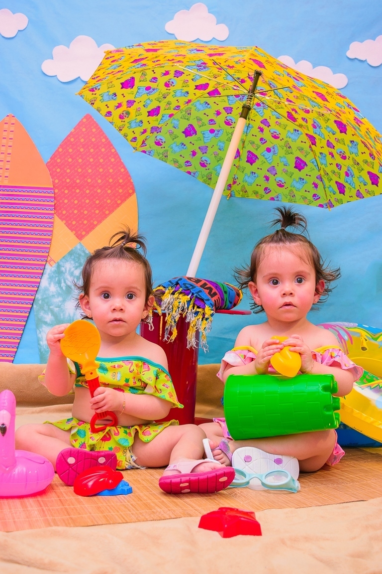 mini ensaio - ensaio de verão - verão - summer - summer kids - 2020 - fotografia infantil - fotógrafa infantil - fotógrafa de família - fotógrafa na Serra Gaúcha - gêmeas - twins - irmãs - sisters