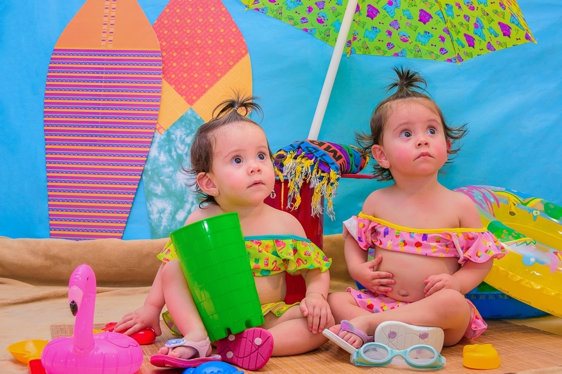 mini ensaio - ensaio de verão - verão - summer - summer kids - 2020 - fotografia infantil - fotógrafa infantil - fotógrafa de família - fotógrafa na Serra Gaúcha - gêmeas - twins - irmãs - sisters
