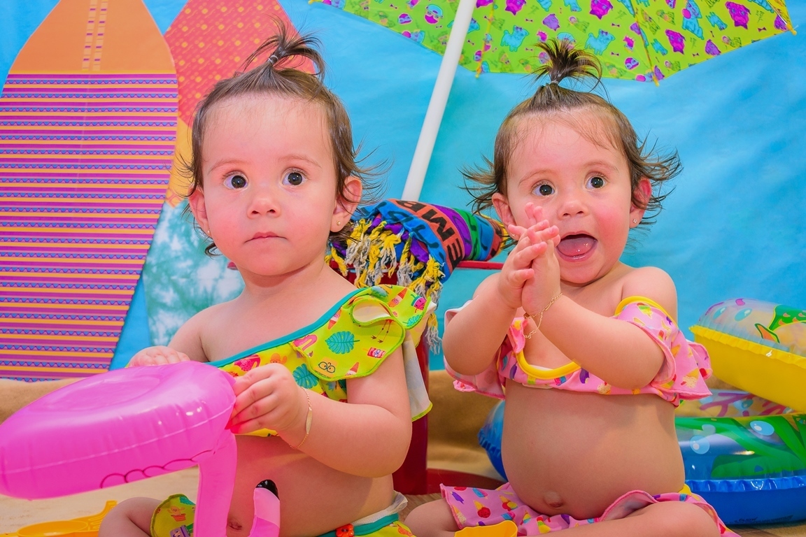 mini ensaio - ensaio de verão - verão - summer - summer kids - 2020 - fotografia infantil - fotógrafa infantil - fotógrafa de família - fotógrafa na Serra Gaúcha - gêmeas - twins - irmãs - sisters