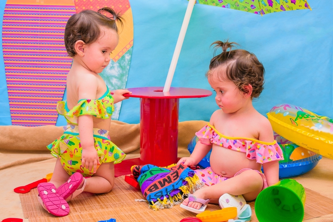 mini ensaio - ensaio de verão - verão - summer - summer kids - 2020 - fotografia infantil - fotógrafa infantil - fotógrafa de família - fotógrafa na Serra Gaúcha - gêmeas - twins - irmãs - sisters