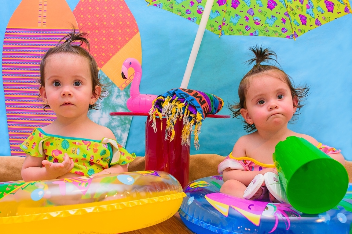 mini ensaio - ensaio de verão - verão - summer - summer kids - 2020 - fotografia infantil - fotógrafa infantil - fotógrafa de família - fotógrafa na Serra Gaúcha - gêmeas - twins - irmãs - sisters