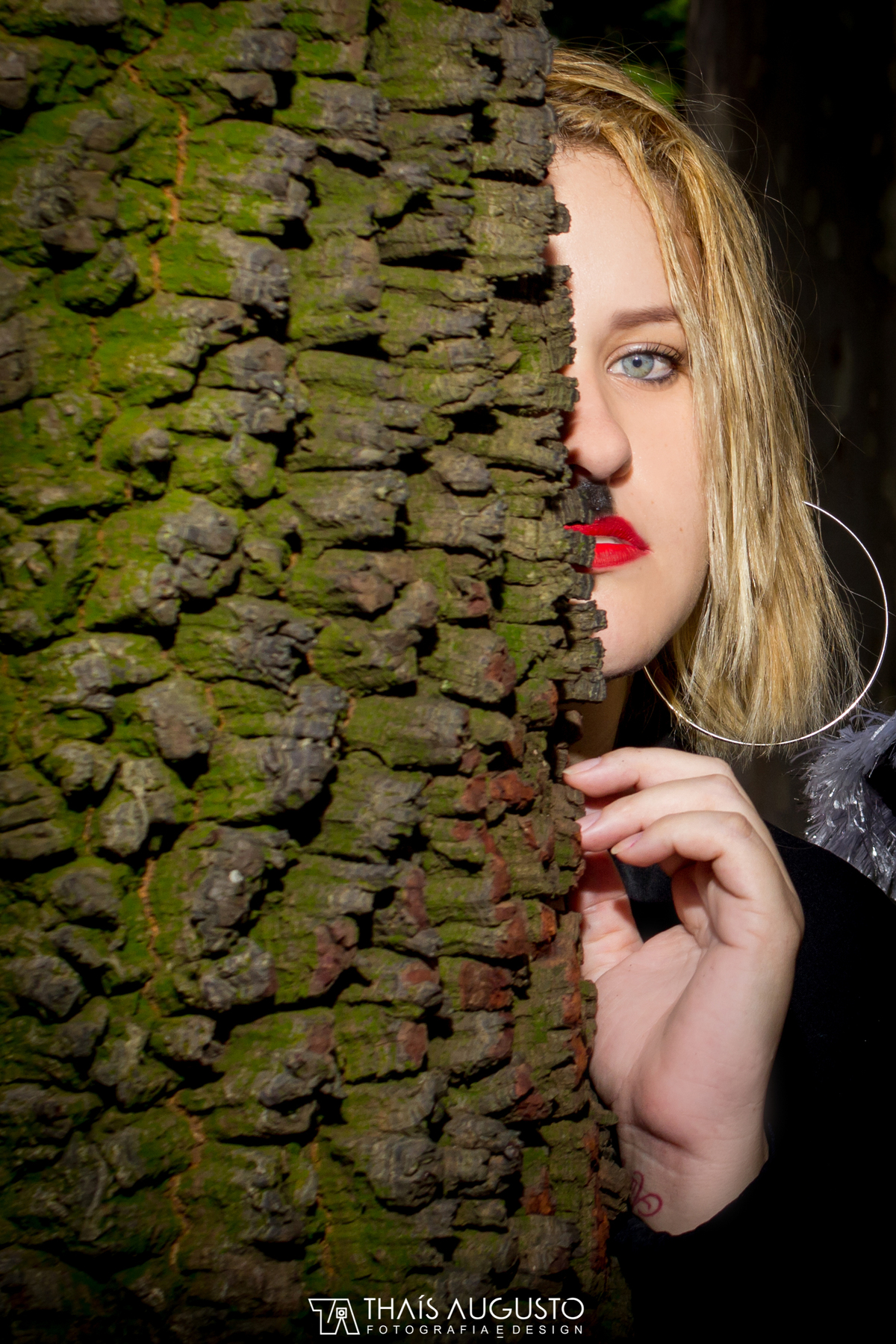 Ensaio de namorado em Bauru-SP - pré-casamento em bauru-sp ensaio carnavalesco. casal descontraído interagindo no estilo carnaval tchay & thiago fotografia de pré-wedding temático - thais augusto fotografia