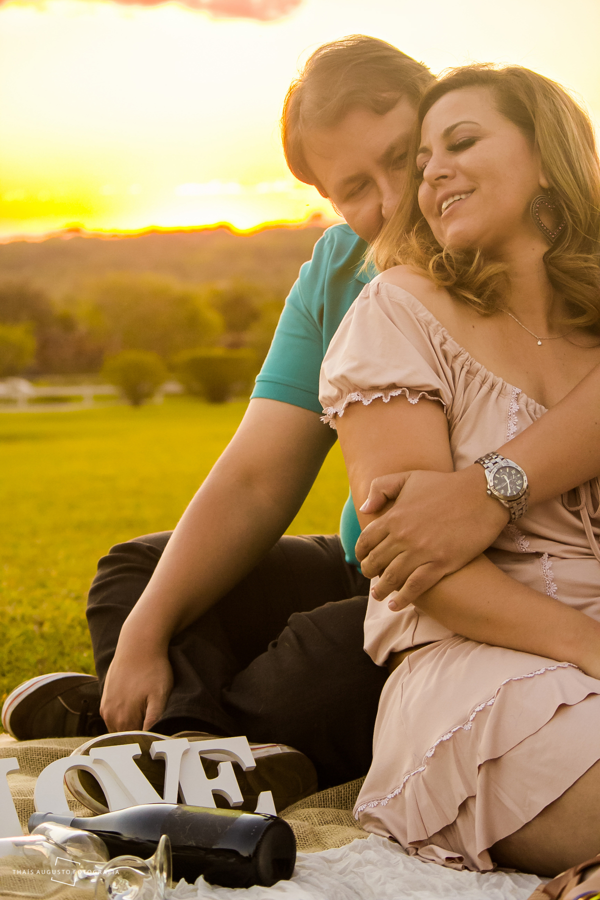 ensaio pré-wedding em Brotas-SP por do sol, casal romântico - thais augusto fotografia - bauru.sp - fotografia de casamento, mini ensaio pré-casamento, 