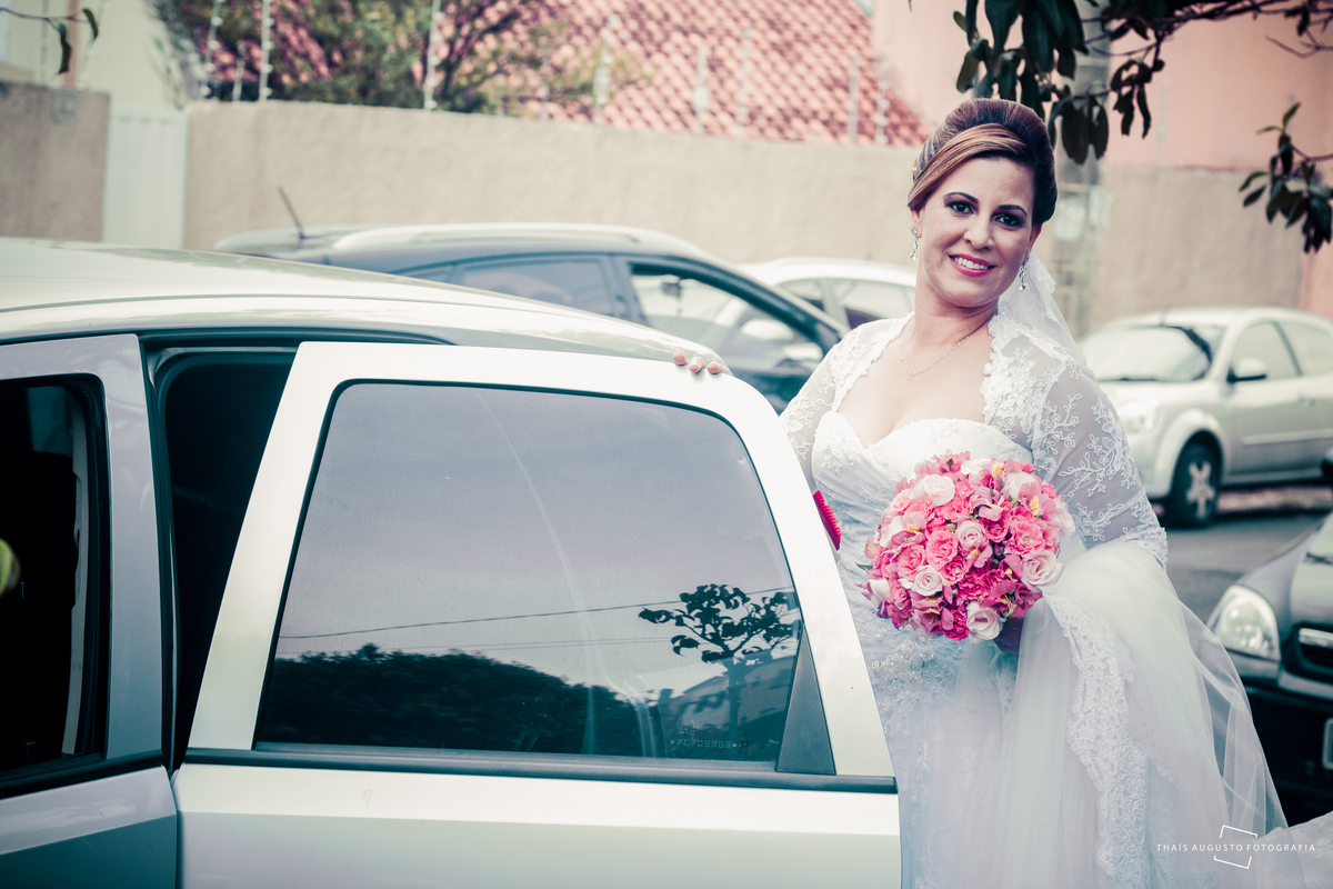 Casamento realizado na cidade de Bauru.SP, make nas Camillas e casamento na chácara santa felicidade, wedding Carmecy & Paulo Tonon, fotos Thais Augusto Fotografia, fotógrafa na cidade de Bauru-SP, fotos com autoria e criatividade emoção fotos espontâneas