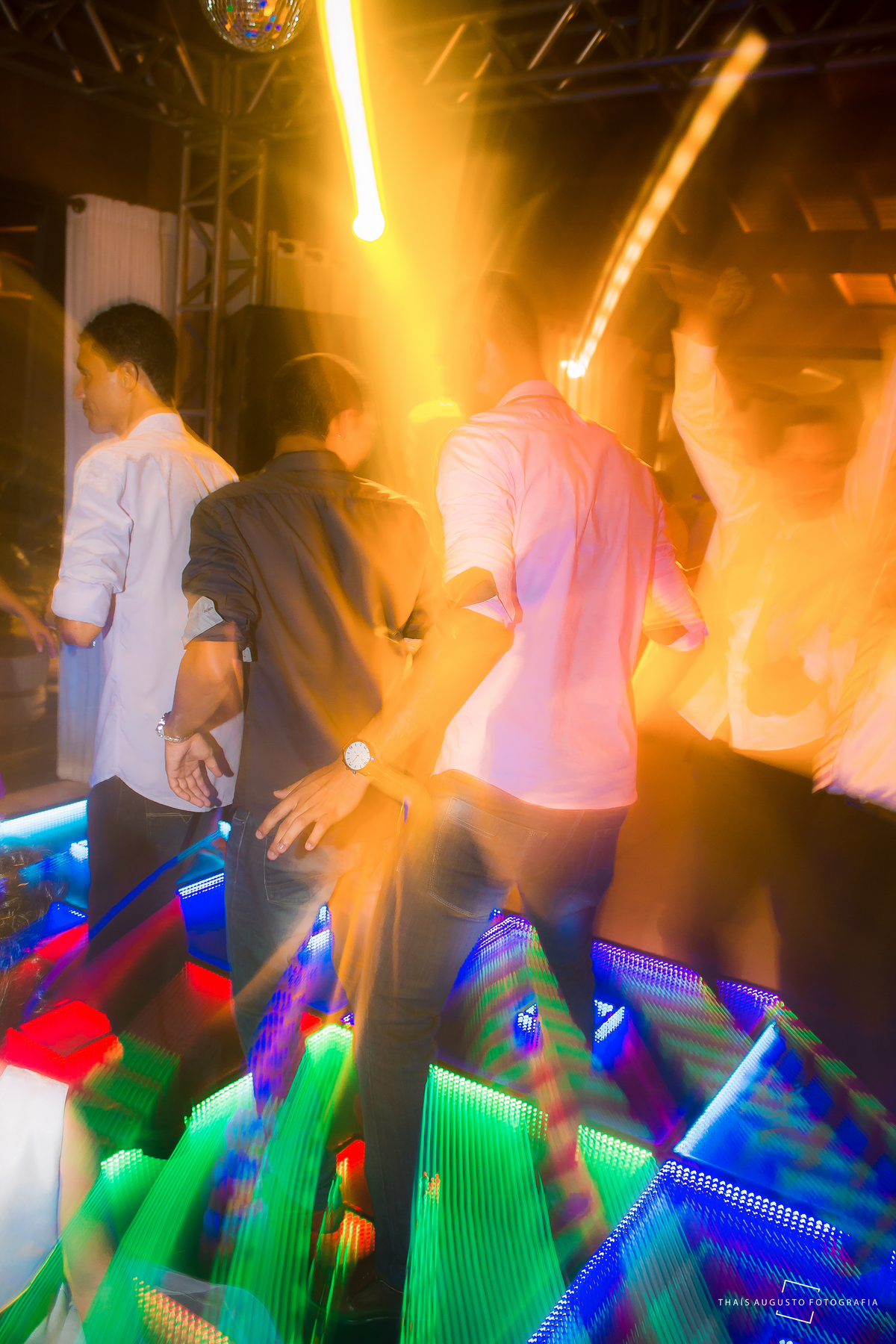 Casamento realizado na cidade de Bauru.SP, make nas Camillas e casamento na chácara santa felicidade, wedding Carmecy & Paulo Tonon, fotos Thais Augusto Fotografia, fotógrafa na cidade de Bauru-SP, fotos com autoria e criatividade emoção fotos espontâneas