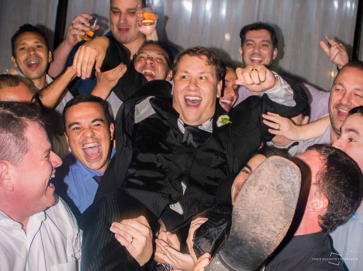 Casamento realizado na cidade de Bauru.SP, make nas Camillas e casamento na chácara santa felicidade, wedding Carmecy & Paulo Tonon, fotos Thais Augusto Fotografia, fotógrafa na cidade de Bauru-SP, fotos com autoria e criatividade emoção fotos espontâneas