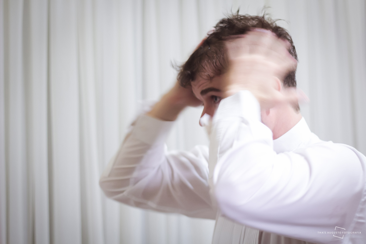 casamento realizado na cidade de monte azul paulista.sp noivos Indira & Tiago casal músico ensaio fotográfico de músico com instrumentos musicais super romantico fotos espontâneas e criativas em Bauru fotógrafa Thais Augusto Fotografia, fotos de casamento