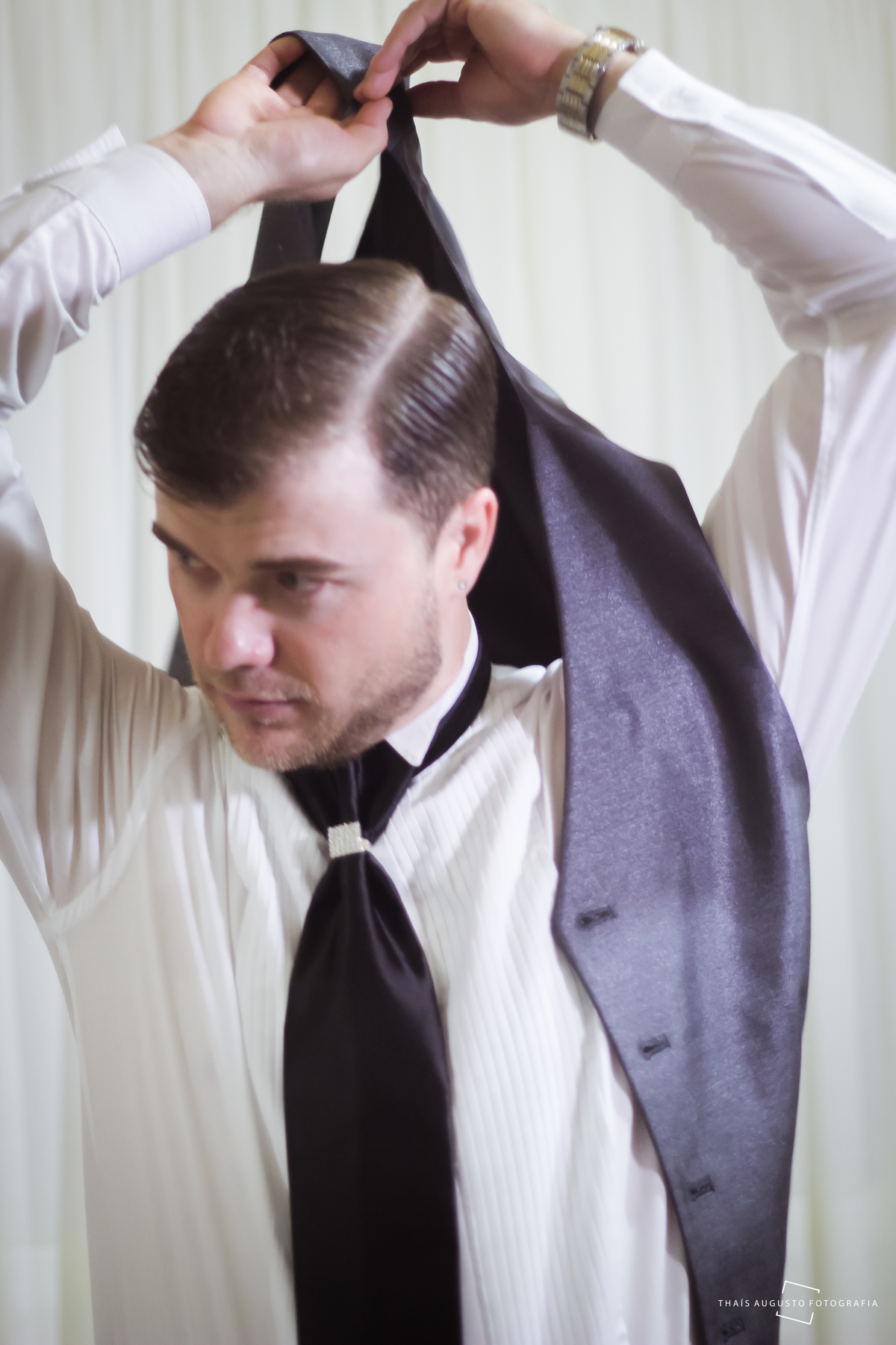 casamento realizado na cidade de monte azul paulista.sp noivos Indira & Tiago casal músico ensaio fotográfico de músico com instrumentos musicais super romantico fotos espontâneas e criativas em Bauru fotógrafa Thais Augusto Fotografia, fotos de casamento