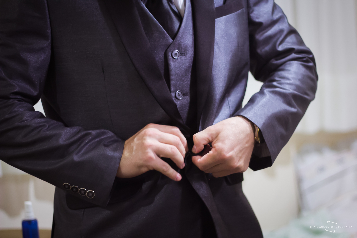 casamento realizado na cidade de monte azul paulista.sp noivos Indira & Tiago casal músico ensaio fotográfico de músico com instrumentos musicais super romantico fotos espontâneas e criativas em Bauru fotógrafa Thais Augusto Fotografia, fotos de casamento