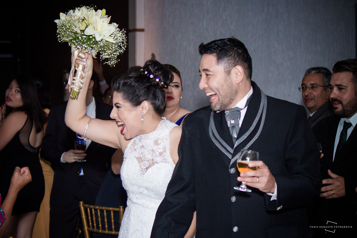 casamento budista em bauru raphaela e milton, fotos espontâneas e criativas salão de festas e cerimonia no Espaço Berbel, casamento japonês, religião budista cheio de amor fotos de Thais Augusto Fotografia de eventos e casamentos foto autoral e espontânea