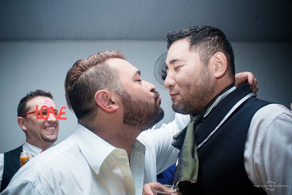 casamento budista em bauru raphaela e milton, fotos espontâneas e criativas salão de festas e cerimonia no Espaço Berbel, casamento japonês, religião budista cheio de amor fotos de Thais Augusto Fotografia de eventos e casamentos foto autoral e espontânea