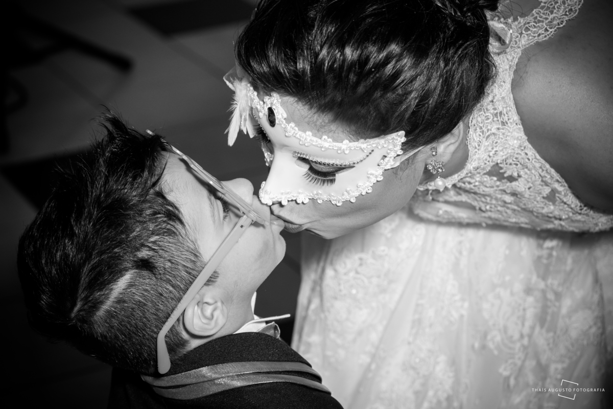 casamento budista em bauru raphaela e milton, fotos espontâneas e criativas salão de festas e cerimonia no Espaço Berbel, casamento japonês, religião budista cheio de amor fotos de Thais Augusto Fotografia de eventos e casamentos foto autoral e espontânea