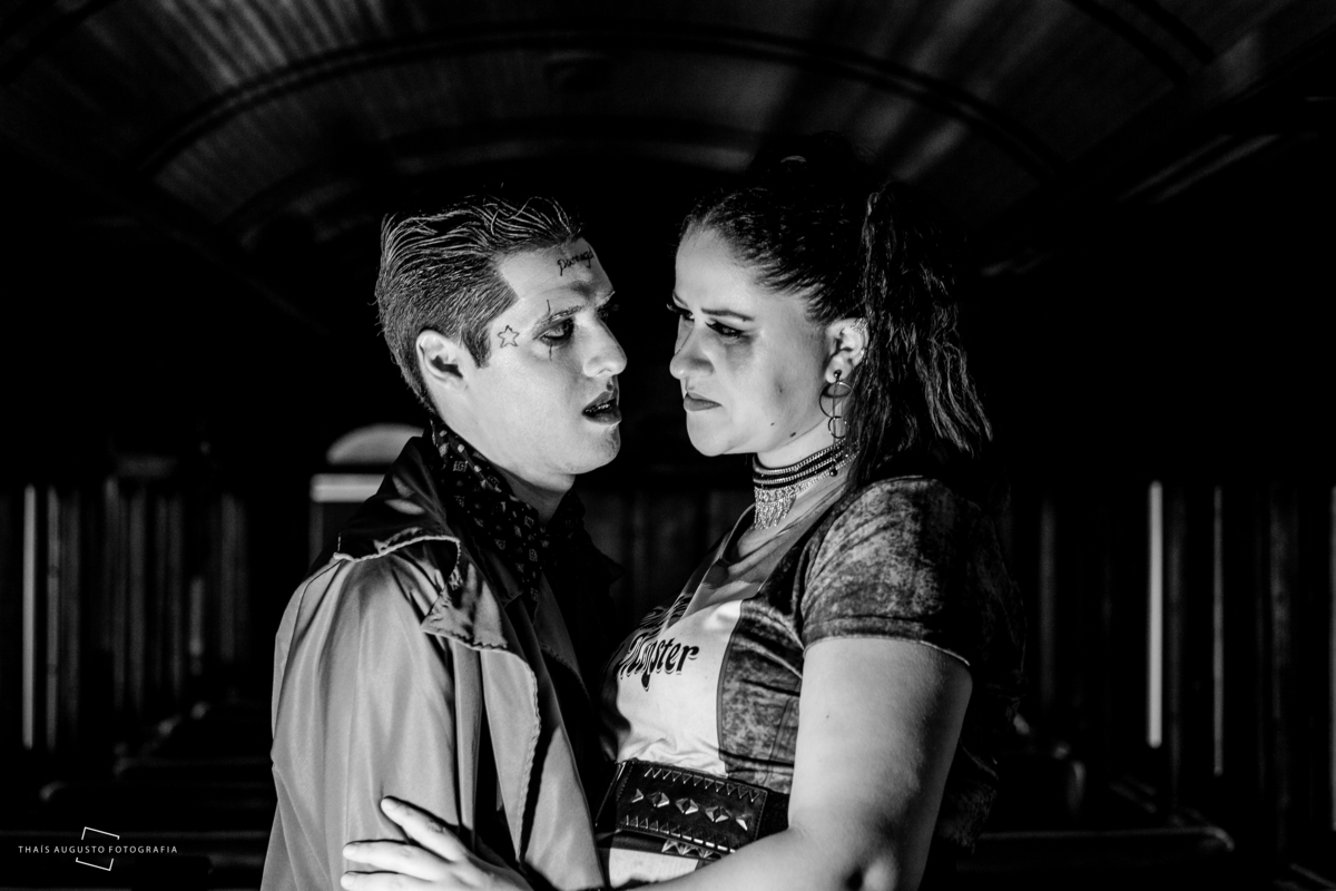 Casal faz ensaio fotográfico temático em Bauru SP com fotógrafa Thais Augusto Fotografia