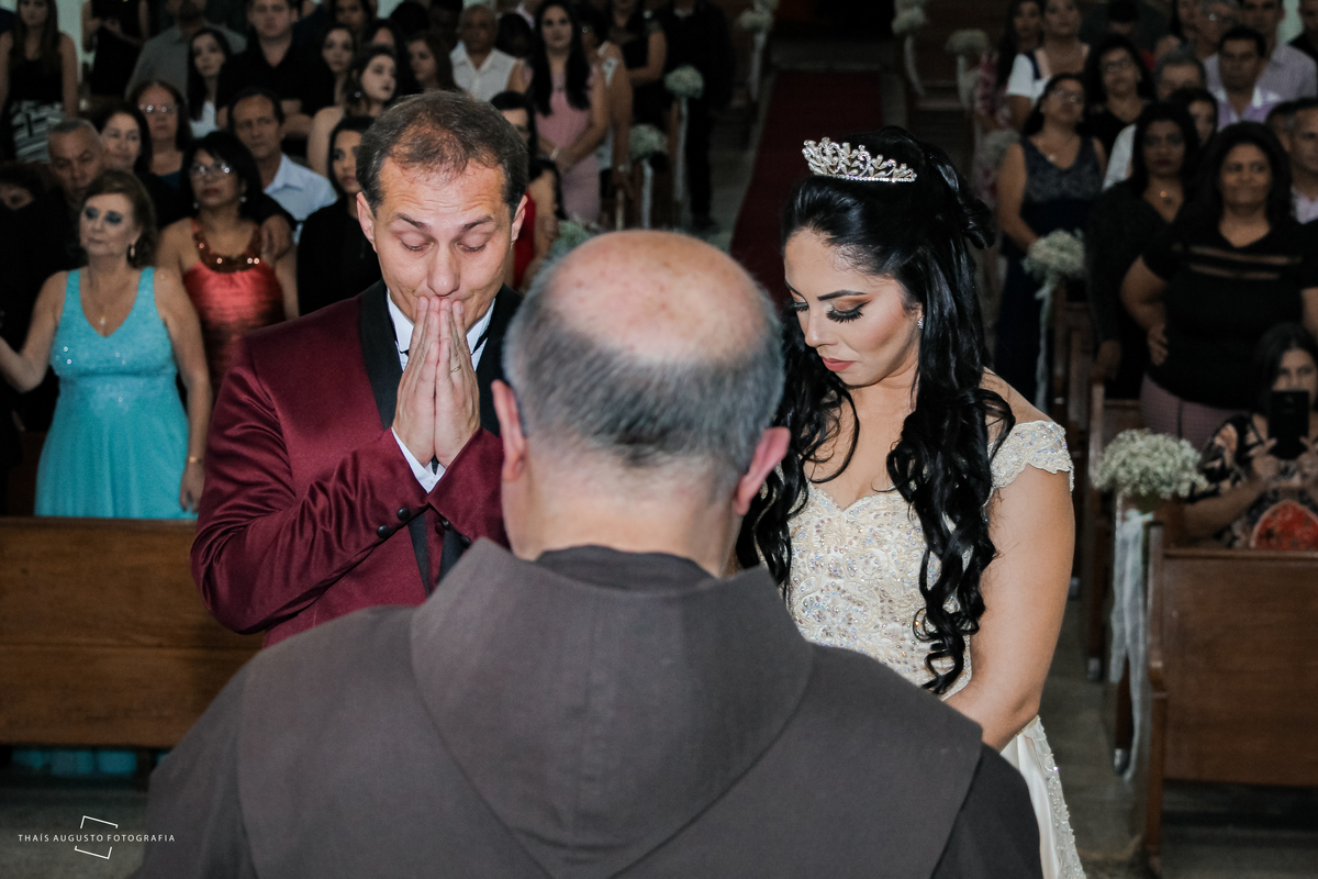 frei celebra casamento em agudos-sp