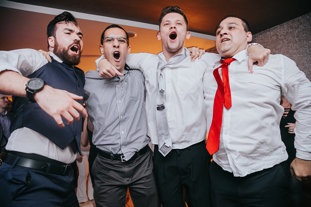 Casamento Rústico Madrinhas Padrinhos Restaurante Dimattoni Hotel Mercure Itaboraí Niterói RJ Vestido Noiva Casal Making of Cerimônia