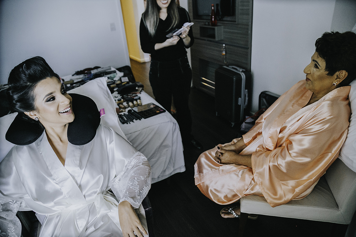 Casamento Rústico Madrinhas Padrinhos Restaurante Dimattoni Hotel Mercure Itaboraí Niterói RJ Vestido Noiva Casal Making of Cerimônia