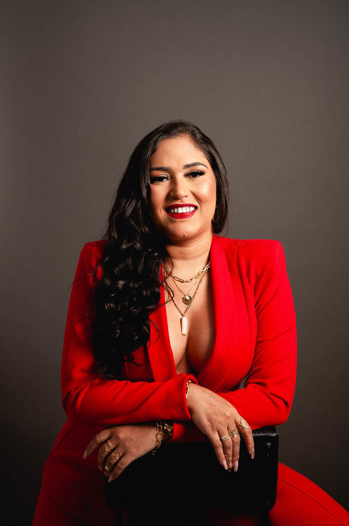 mulher em ensaio corporativo profissional barra da tijuca lash coach Business Session