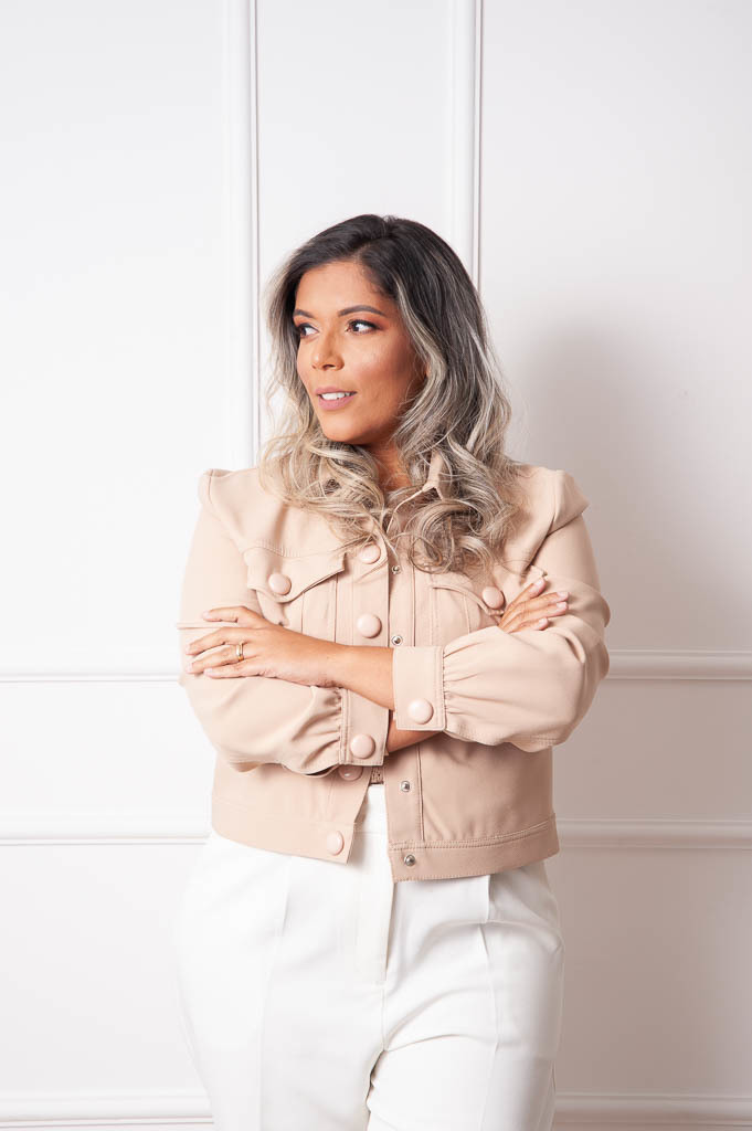  mulher ensaio corporativo em estudio barra da tijuca confeiteira  Business Session