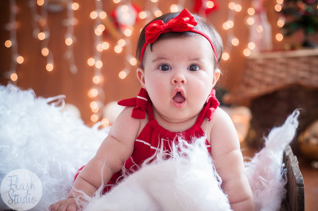 bebe linda sorrindo em ensaio de natal, no rio de janeiro 