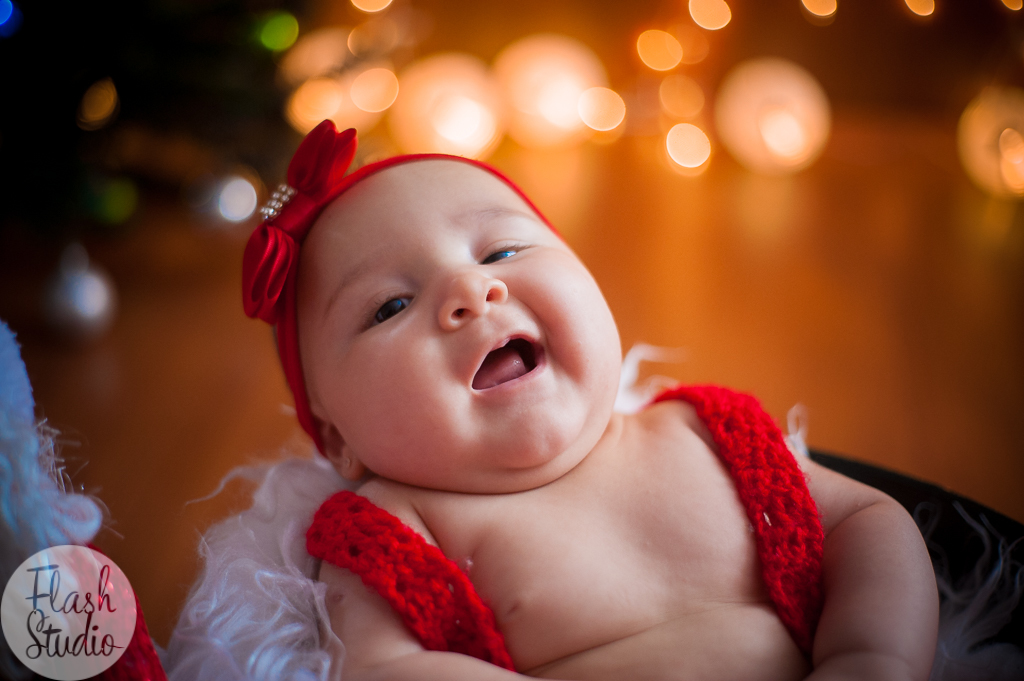 bebe fofinha sorridente em ensaio de natal em bangu no rio de janeiro