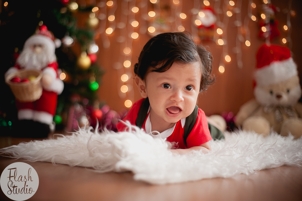bebe sorrindo em ensaio fotografico de natal no rio de janeiro