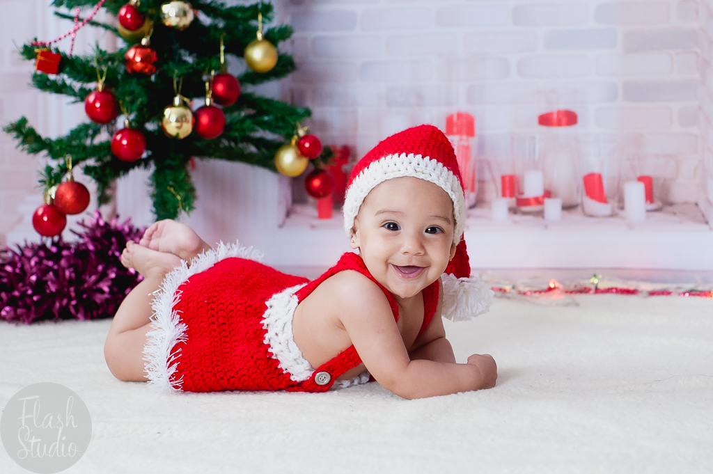 bebe noel sorrindo, em book de natal em bangu no rio de janeiro