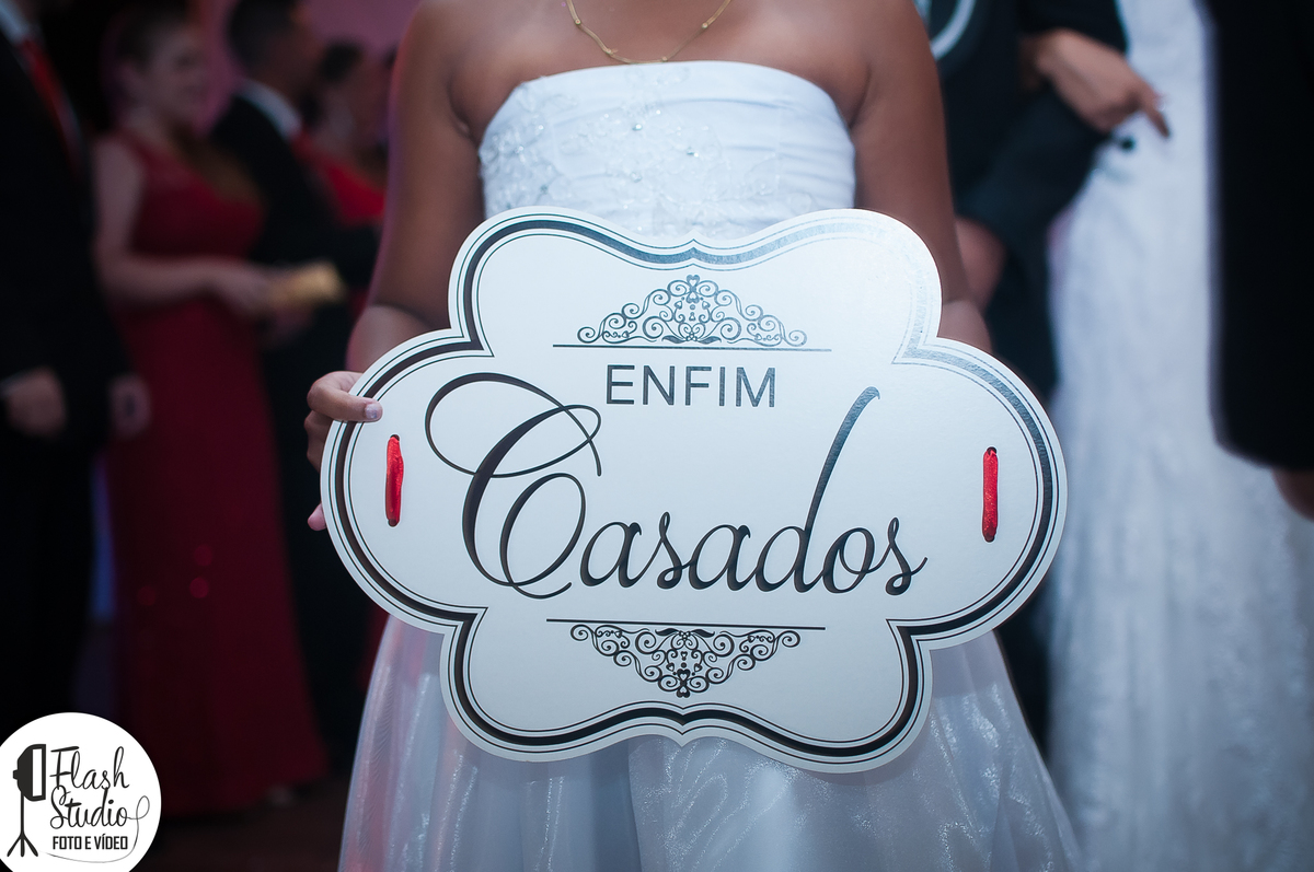placa de enfim casados em casamento em bangu no rio de janeiro
