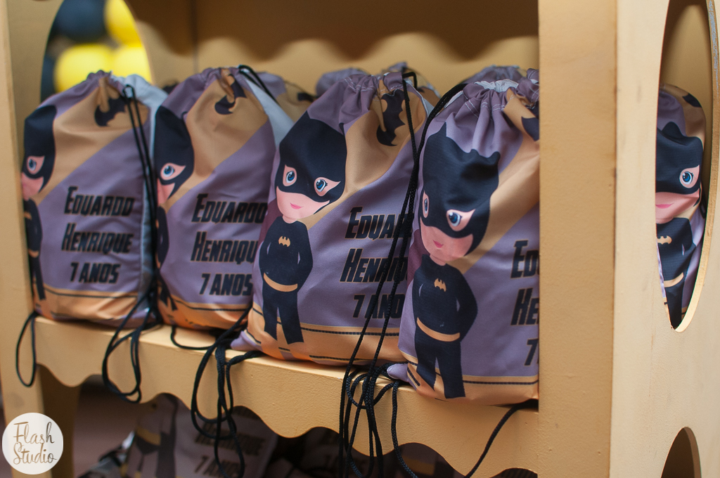 bolsinhas de lembrancinhas em aniversário infantil do batman no rio de janeiro