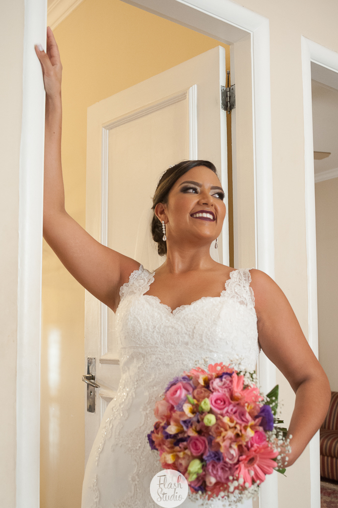 Noiva pronta para o seu casamento no rio de janeiro, na casa de festas Marc Recepçoes