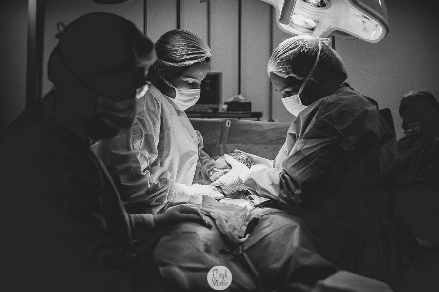 hora do parto no rio de janeiro, na casa de saude nossa senhora do carmo - Fotografia de parto