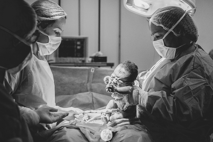 nascendo bebe no rio de janeiro, na casa de saude nossa senhora do carmo - Fotografia de parto