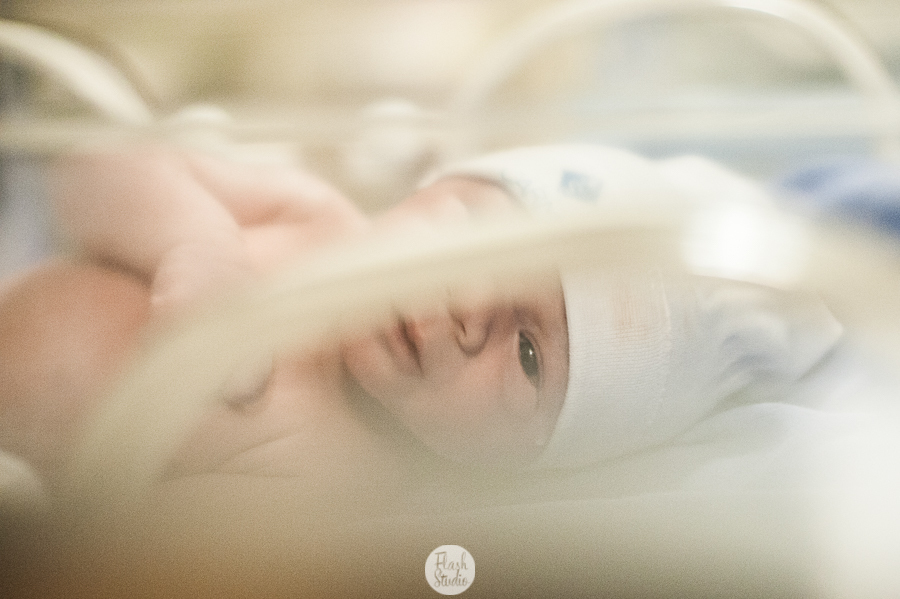 bebe no berçário no rio de janeiro, na casa de saude nossa senhora do carmo - Fotografia de parto