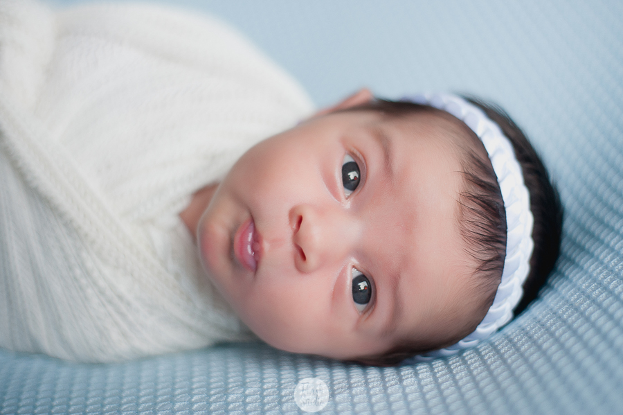 fotografia newborn no rio de janeiro - bebe fazendo biquinho