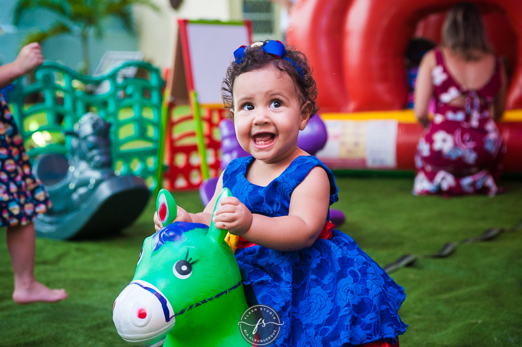 Bebe luna curtindo em festa de 1 aninho, do show da luna em campo grande, rio de janeiro