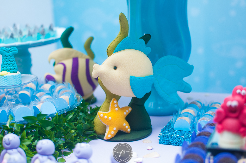 detalhes  em festa de 1 ano da pequena sereia giovana. na casa de festas Na Vila no valqueire, rio de janeiro