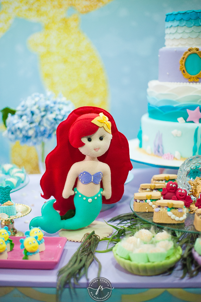 Ariel  em festa de 1 ano da pequena sereia giovana. na casa de festas Na Vila no valqueire, rio de janeiro