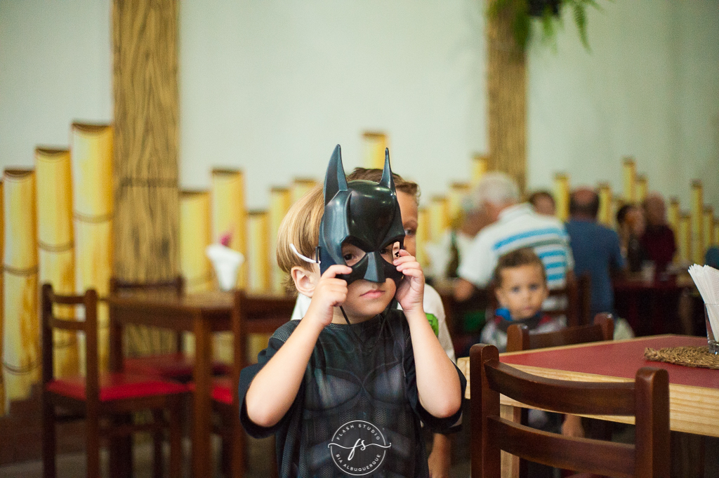 batman em festa de 1 ano da pequena sereia giovana no Na Vila festas no valqueire, rio de janeiro