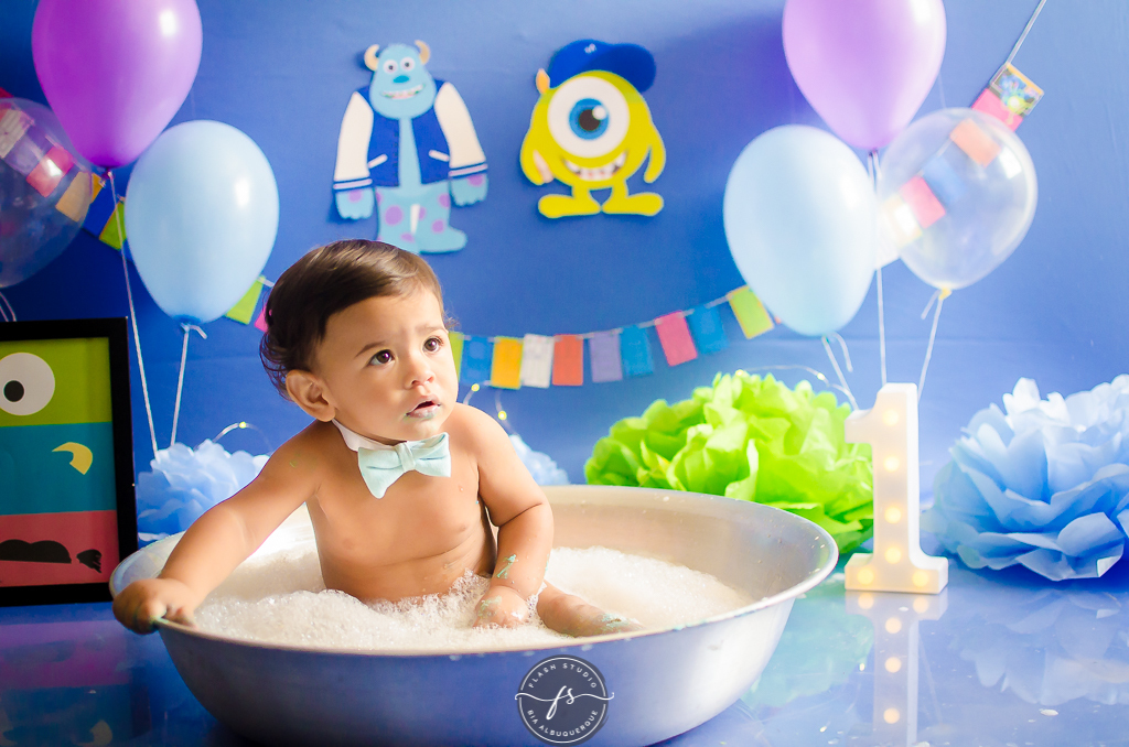 ensaio  smash the cake do monstros S.A em estudio no rio de janeiro em bangu