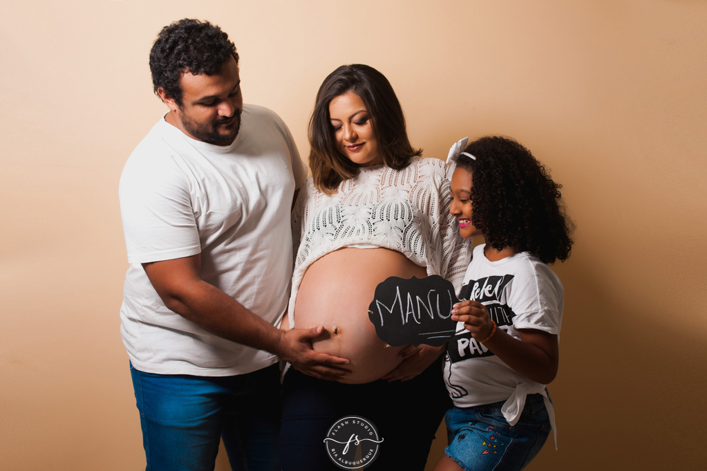 familia a espera em ensaio de gestante em bangu no rio de janeiro 
